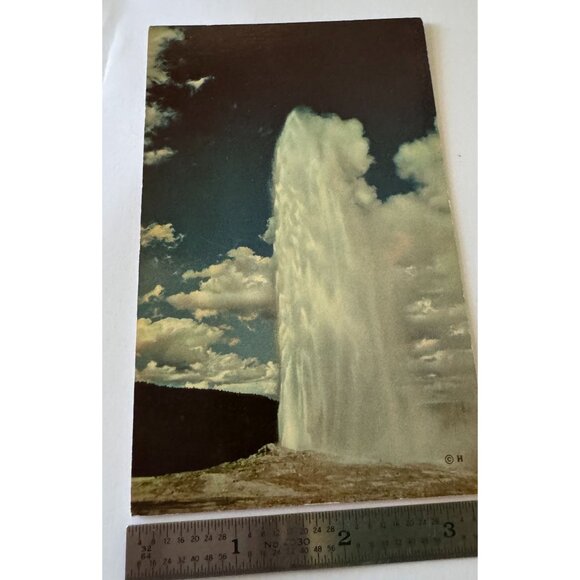 VTG NOS Postcard Old Faithful Geyser at Yellowstone National Park Haynes Studios - Picture 2 of 6